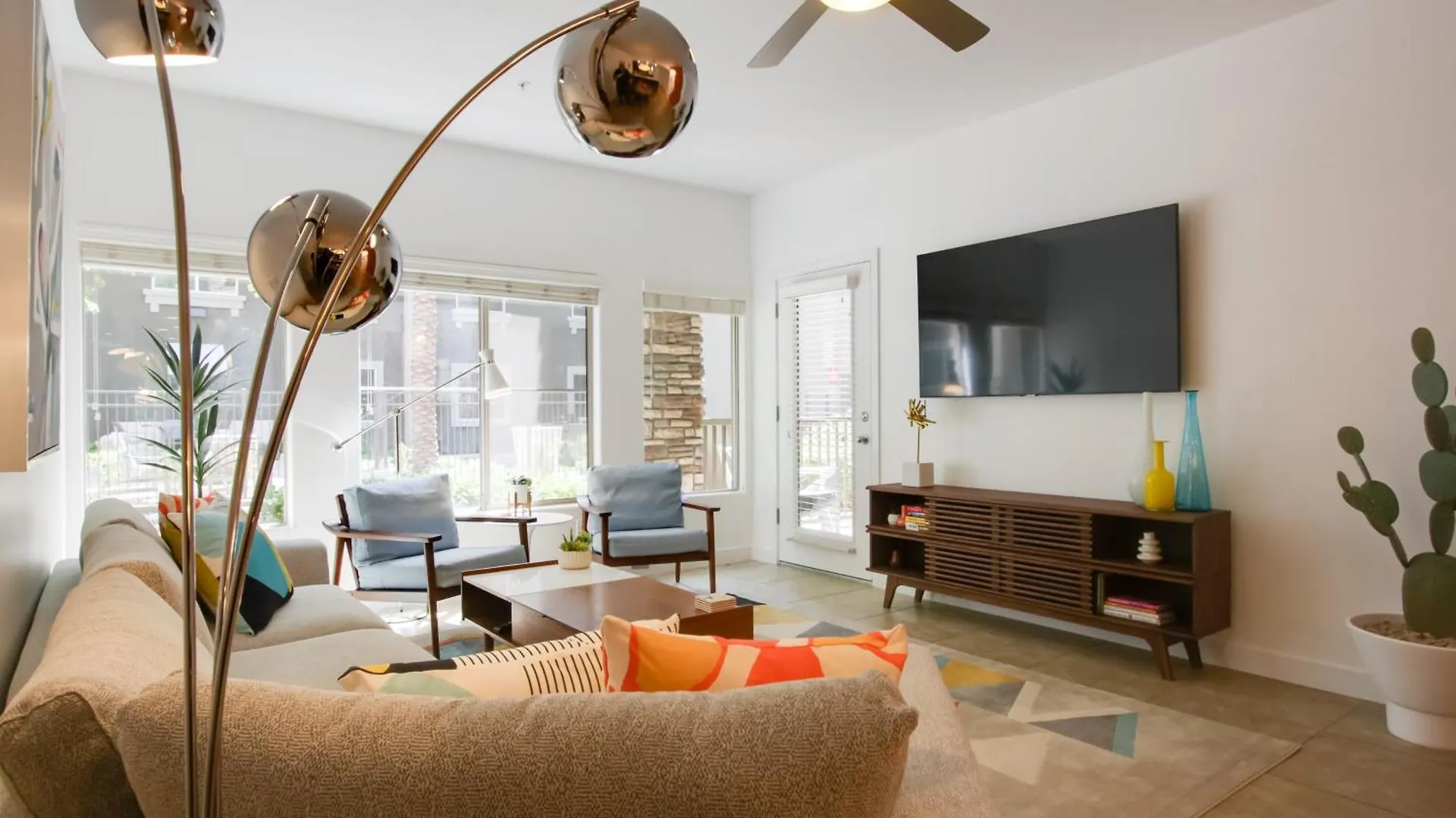 Mid-Century Modern Phoenix Condo, Walk To High St! location